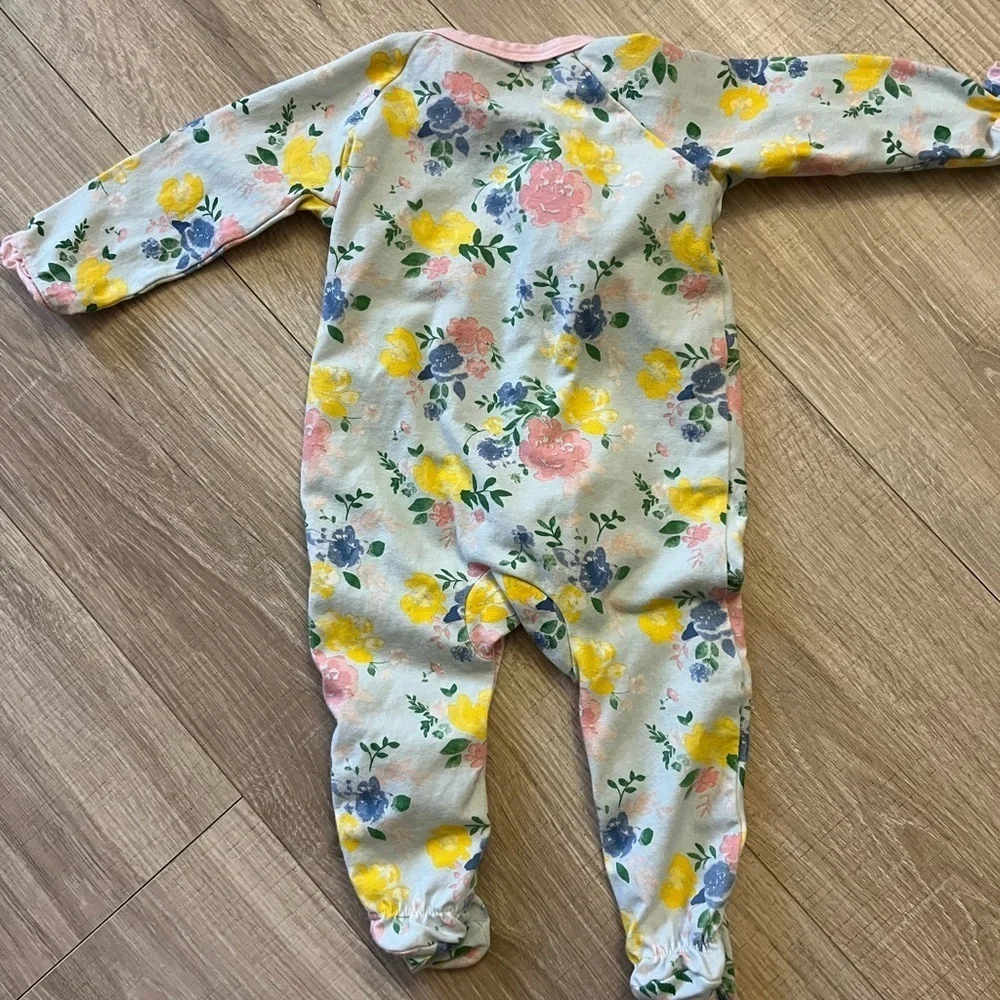 Mud Pie Floral Sleeper 3-6 months - Picture 2 of 3